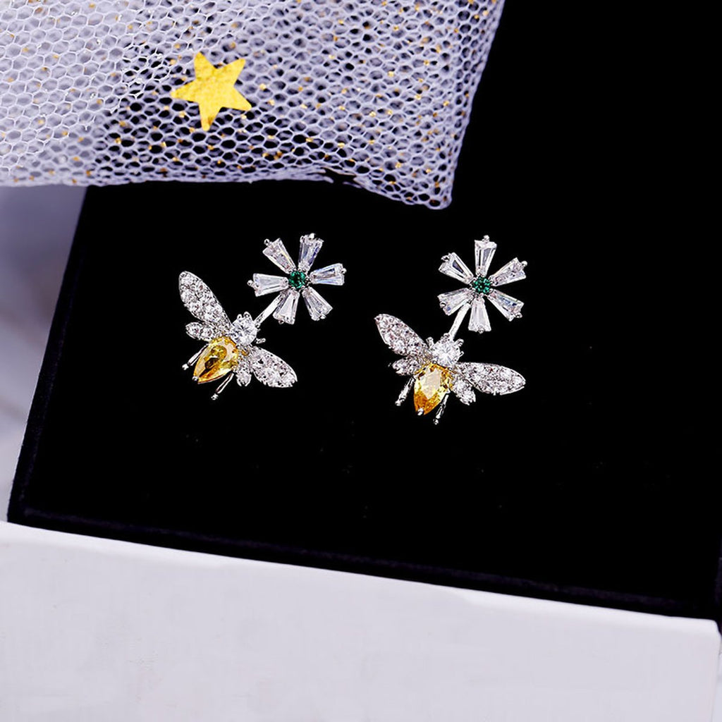 Bee Earrings Daisy