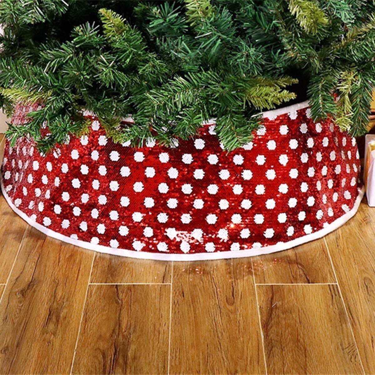 Red & White Sequin Tree Collar