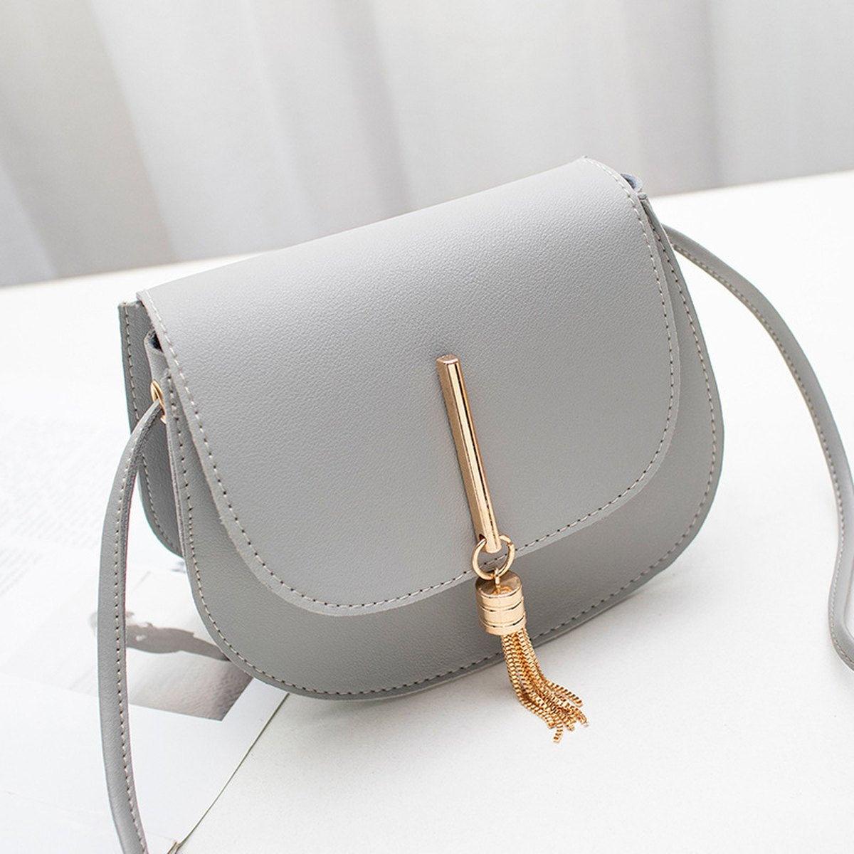 Round Tassel Shoulder Bag