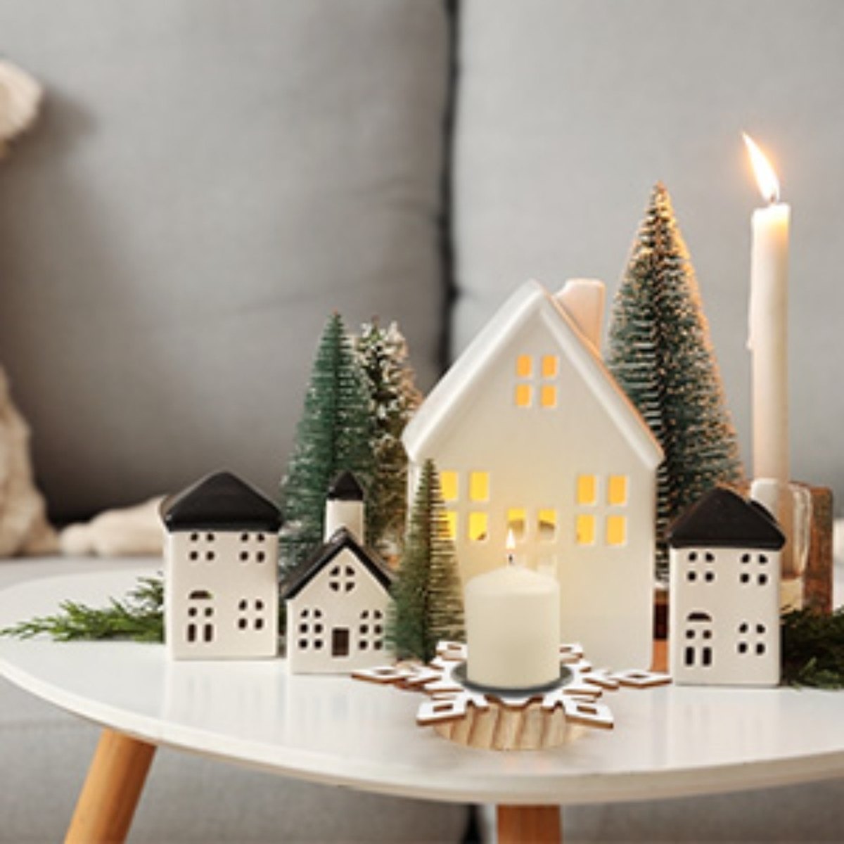 Wooden Snowflake Tealight Holders (Set of 4)