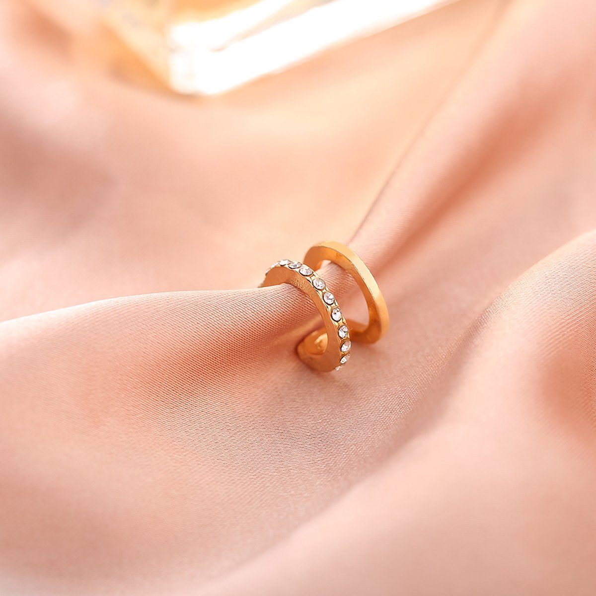 Diamond U-shaped Ear Cuff