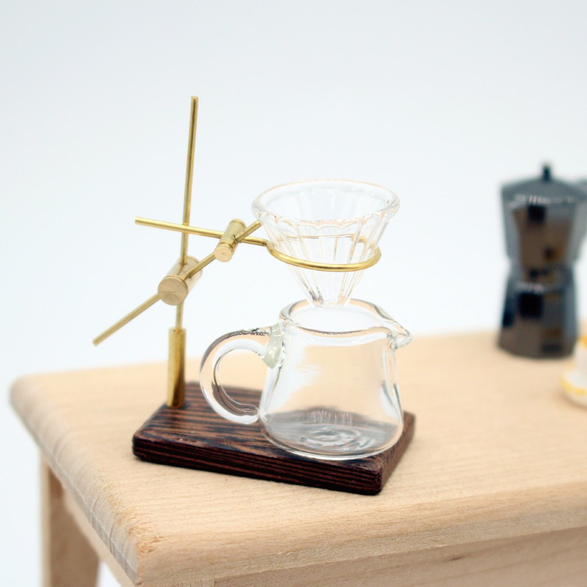 Dollhouse Mini Hand Punch Coffee Shelf Glass
