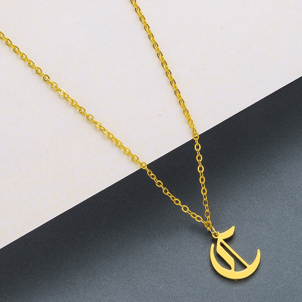 English Pendant Necklace