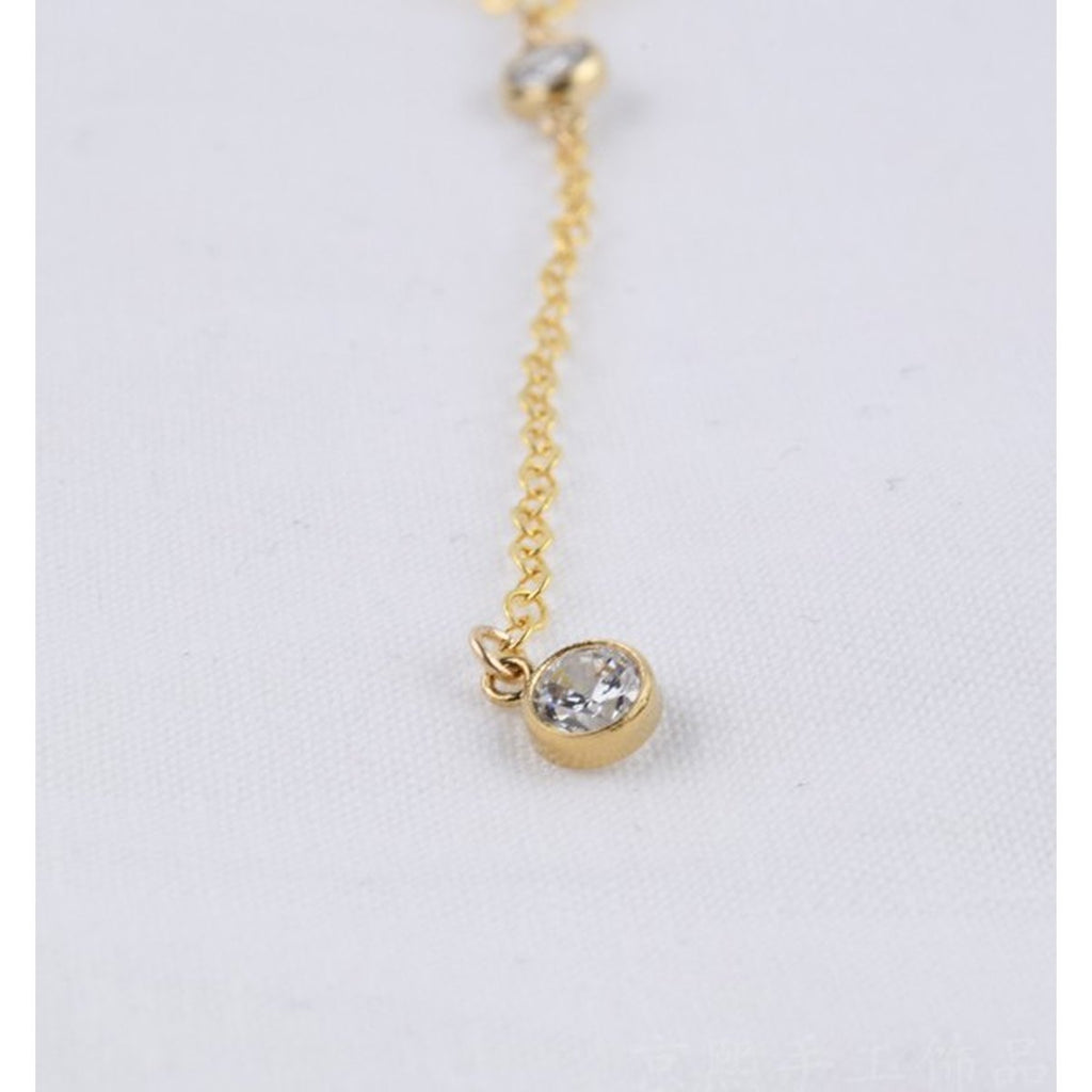 Exquisite Diamond Necklace Metal Pendant