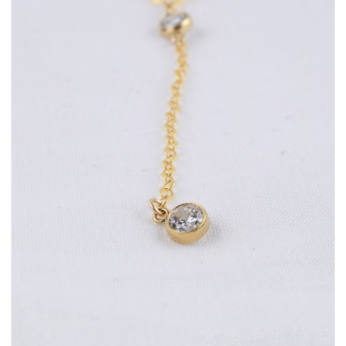 Exquisite Diamond Necklace Metal Pendant