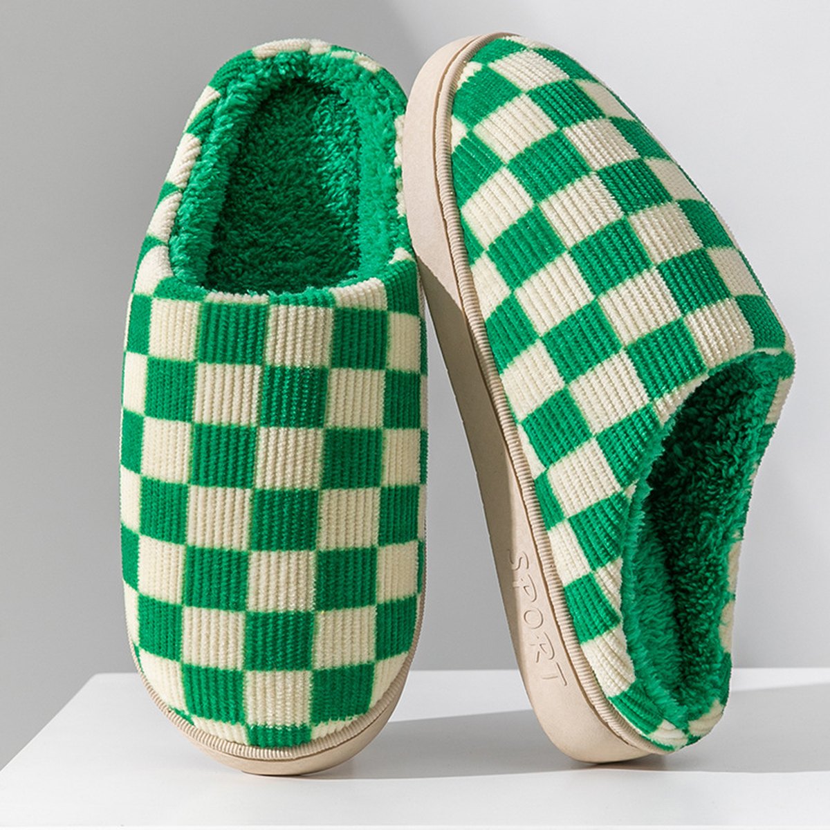 Gradient Plush Slippers