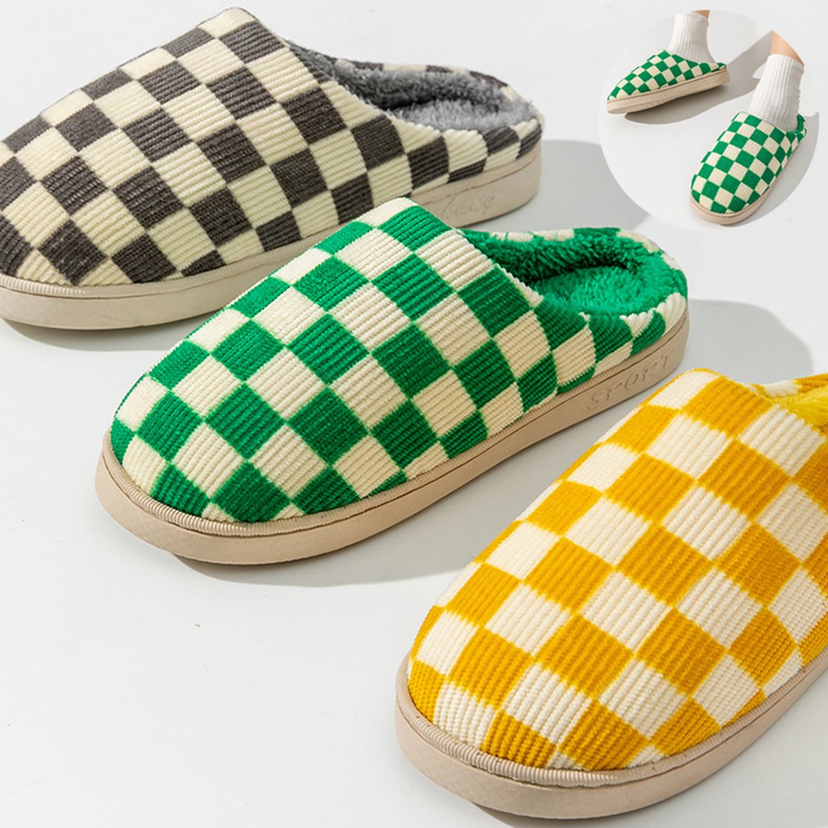 Gradient Plush Slippers