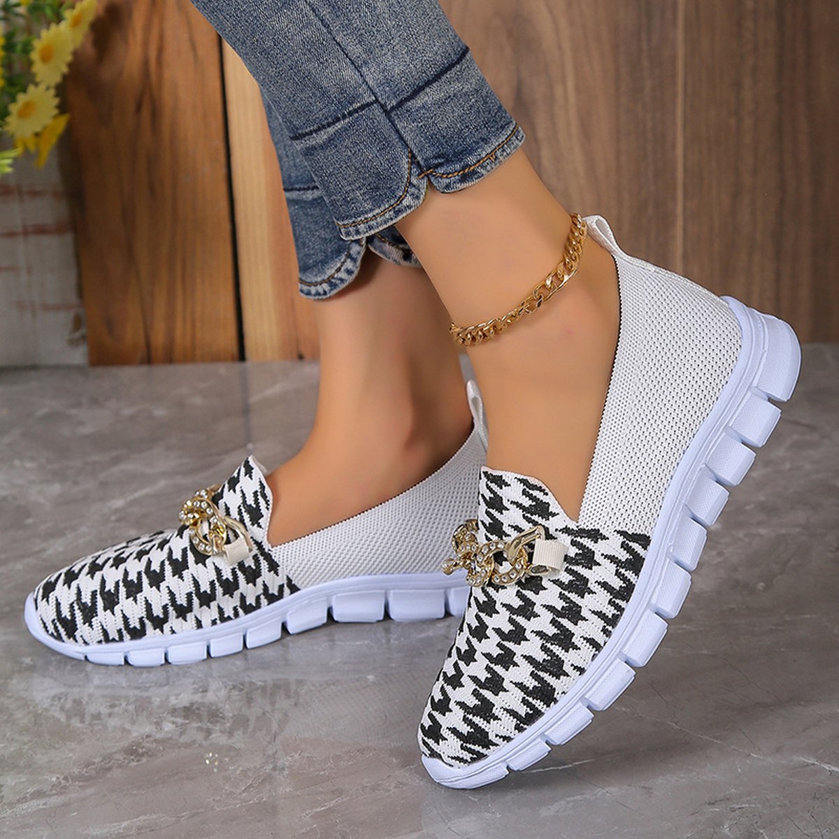 Houndstooth Chain Mesh Shoes