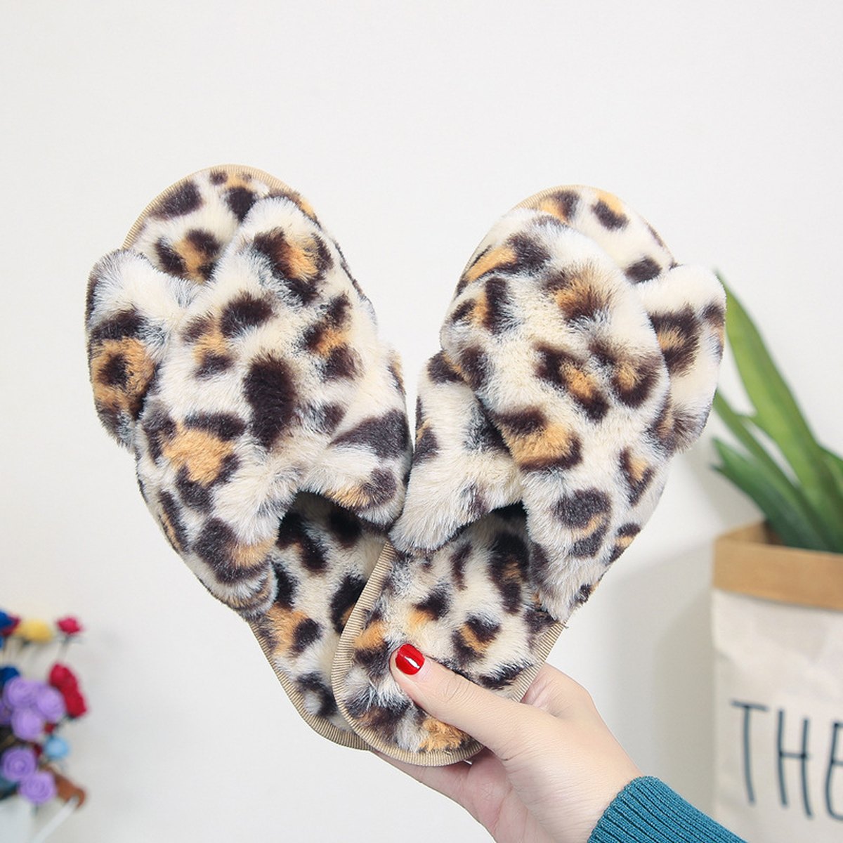Leopard Cross-Strap Fuzzy Slippers