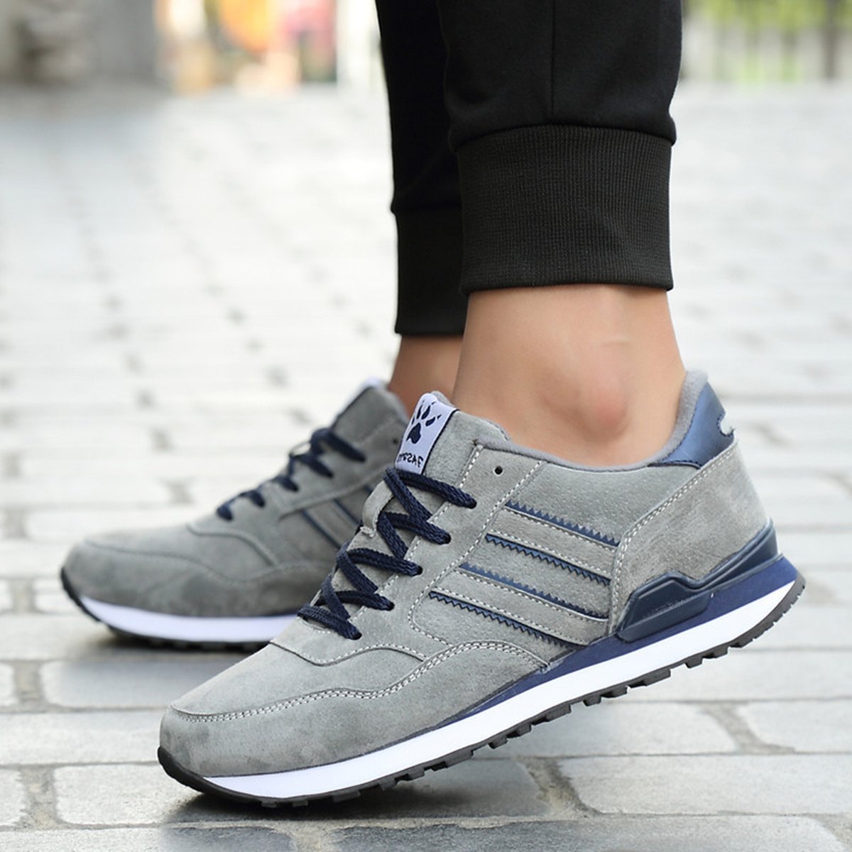Men's Casual Leather Sneakers