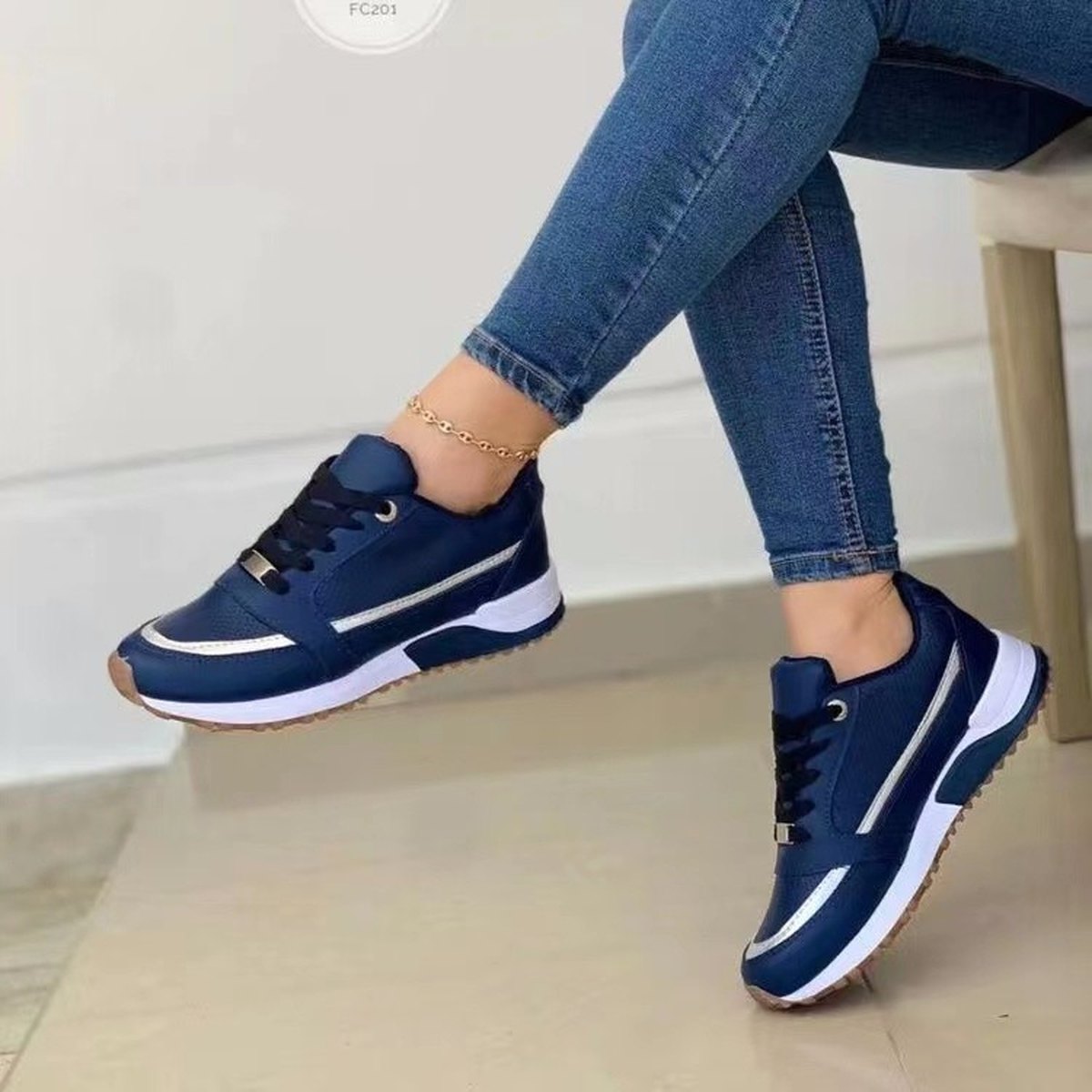 Women's Casual Lace-Up Flats