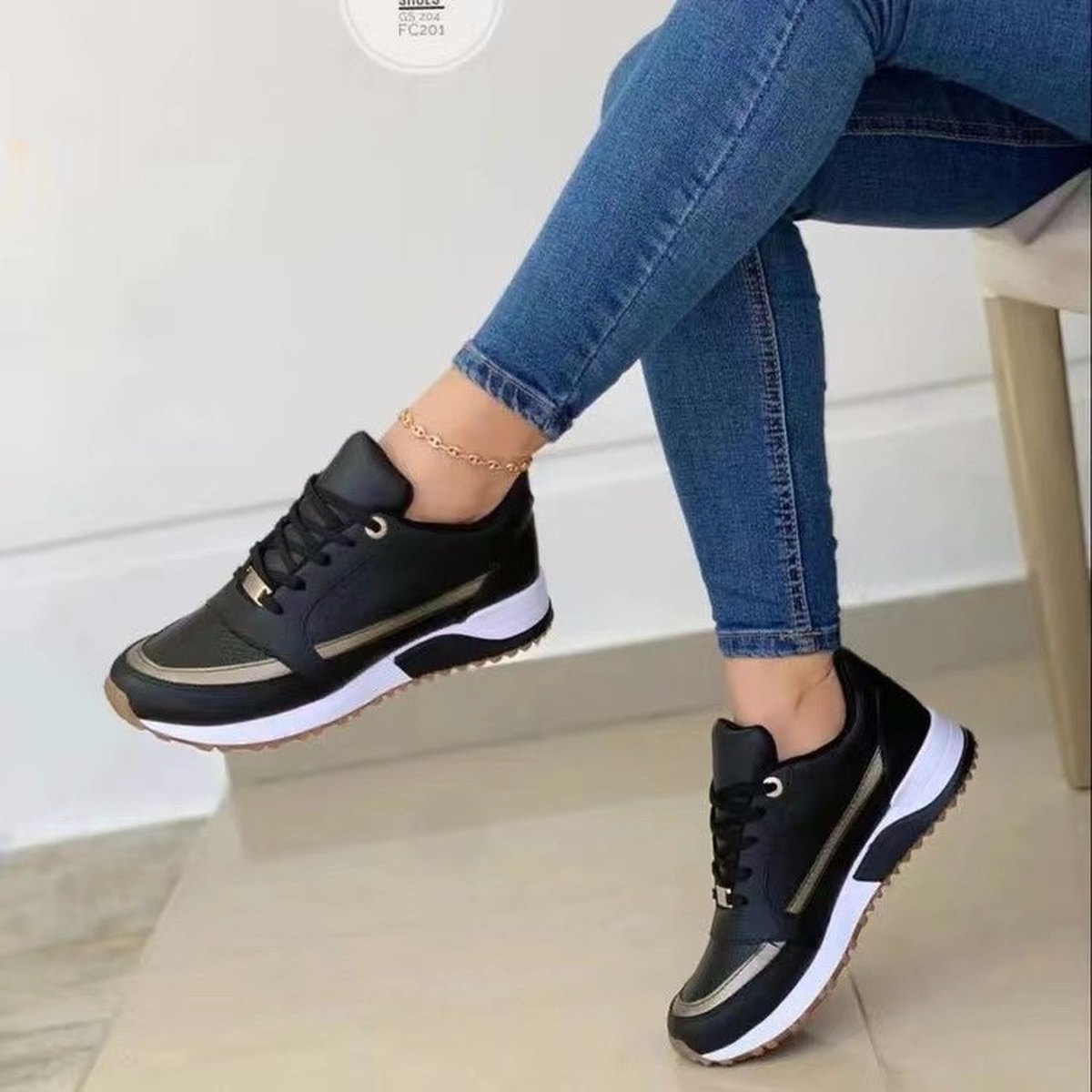 Women's Casual Lace-Up Flats