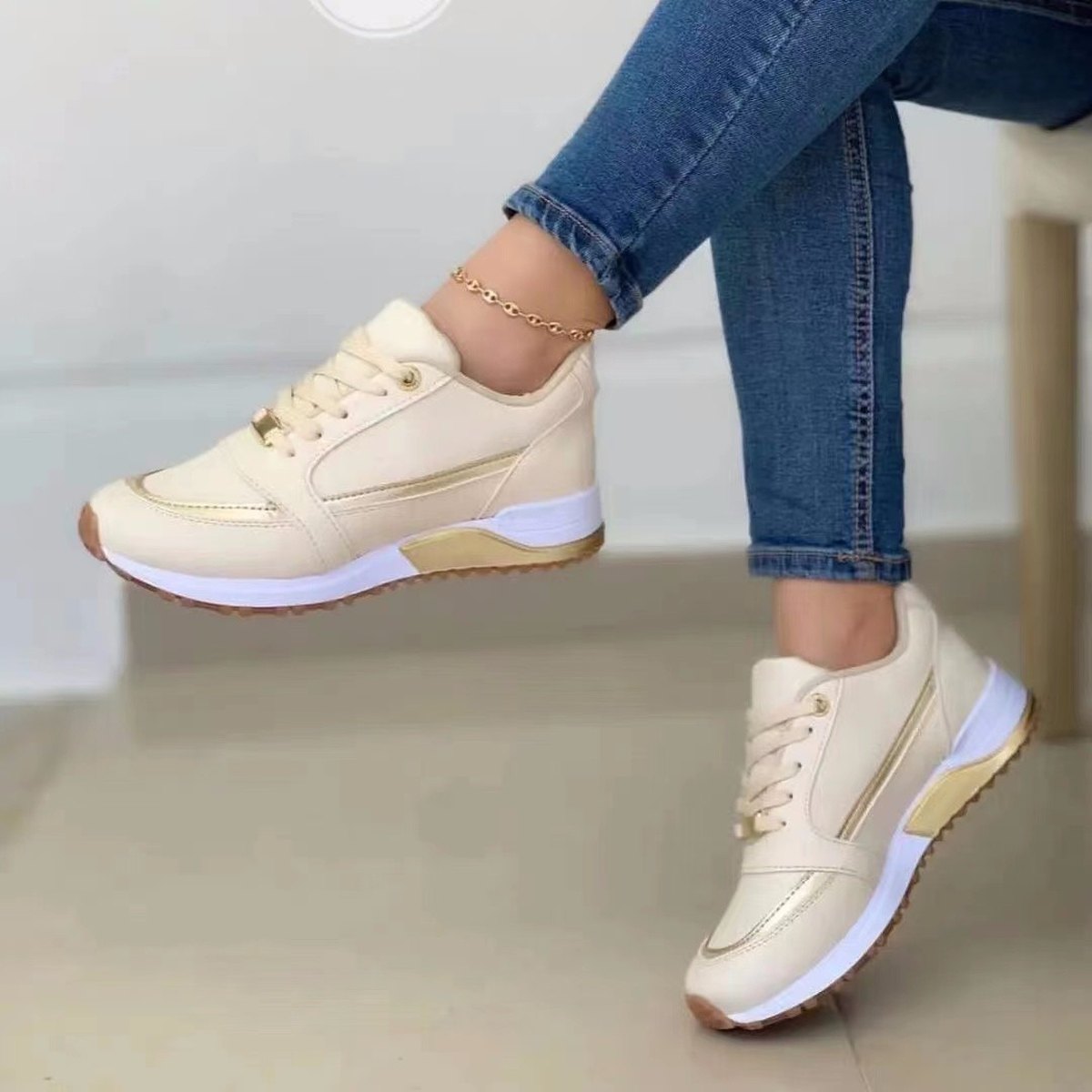 Women's Casual Lace-Up Flats