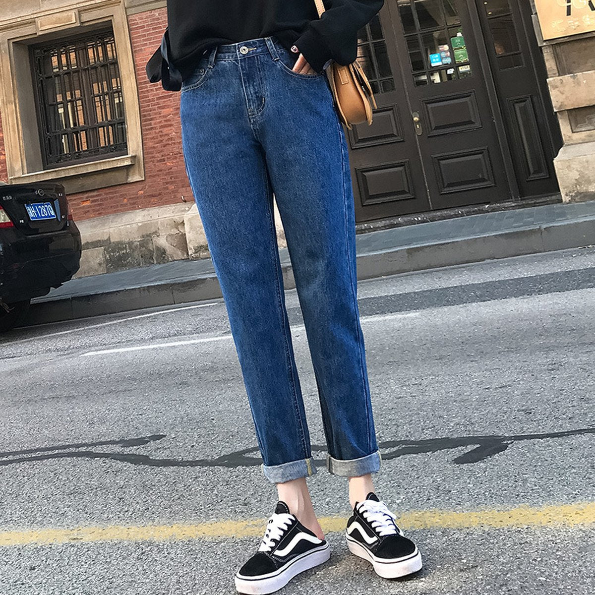 Women's Cropped Jeans