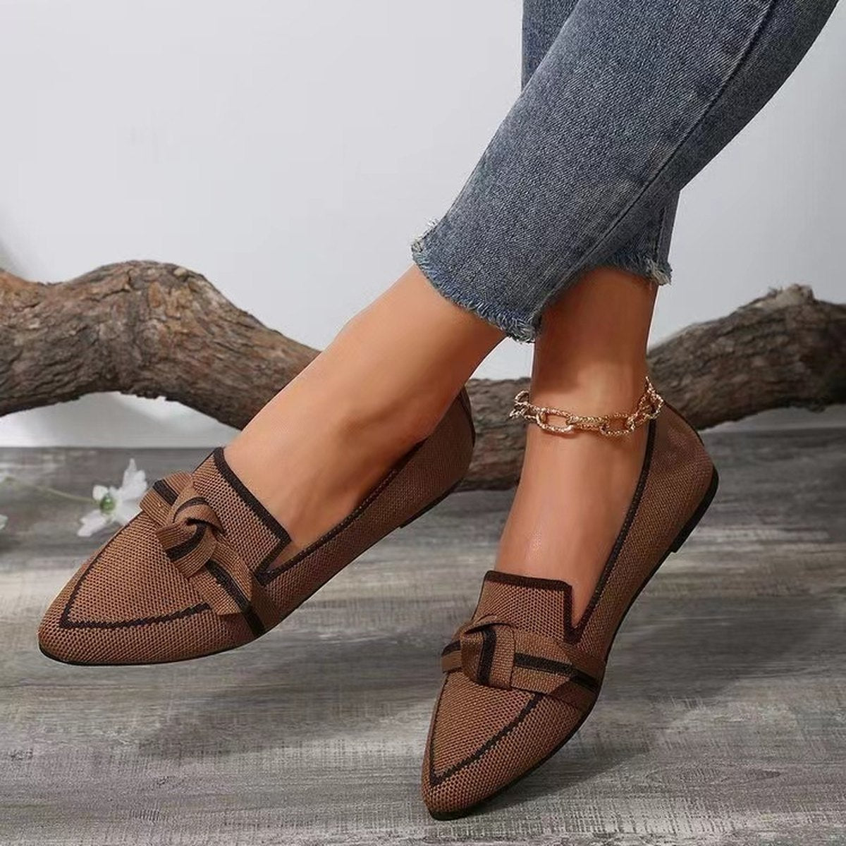 Women's Pointed Bow Flats