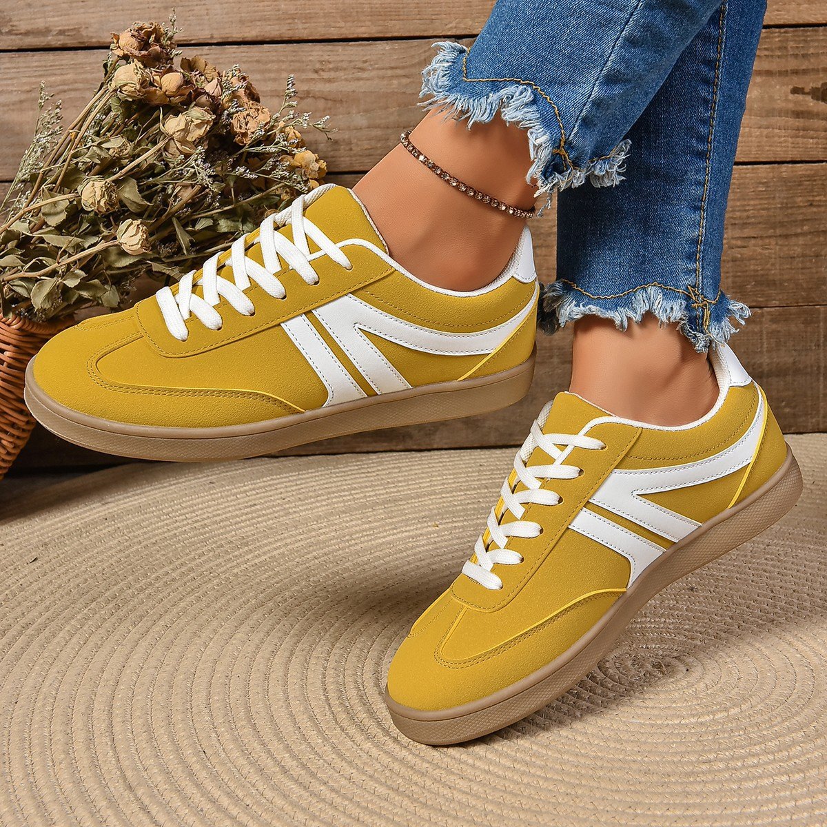 Women's Round Toe Flats
