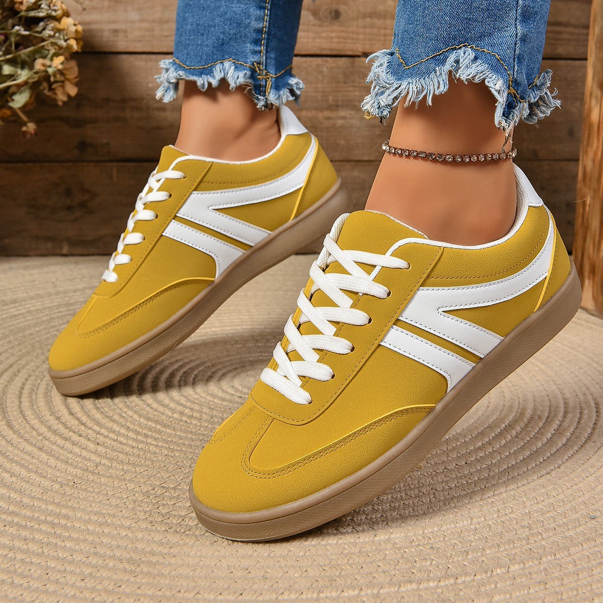Women's Round Toe Flats