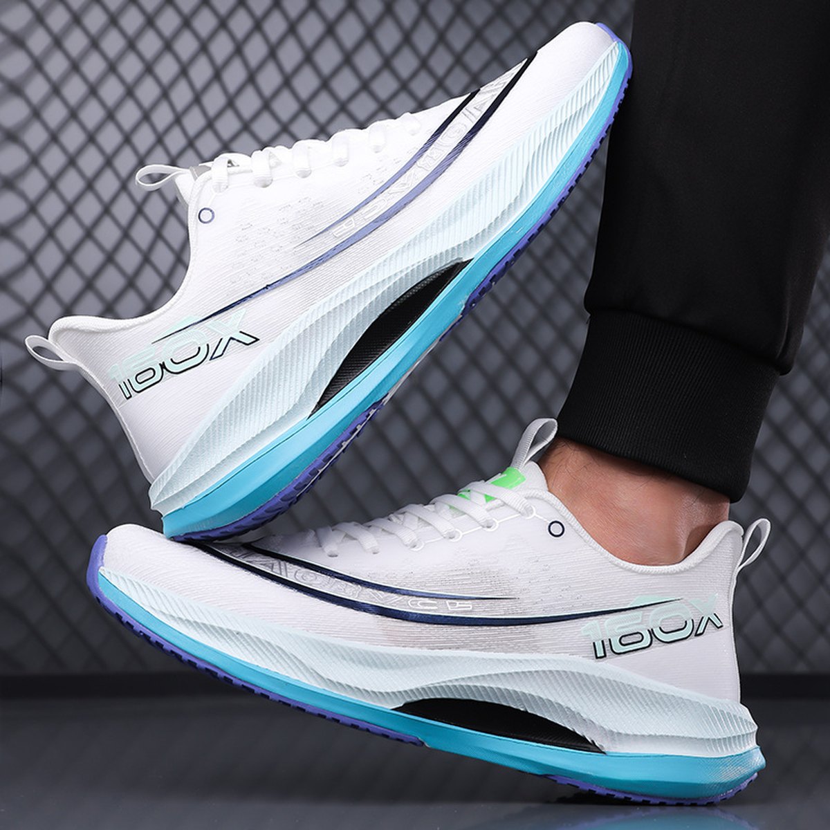 Men's Breathable Soft-soled Mesh Surface Running Shoes Sneaker