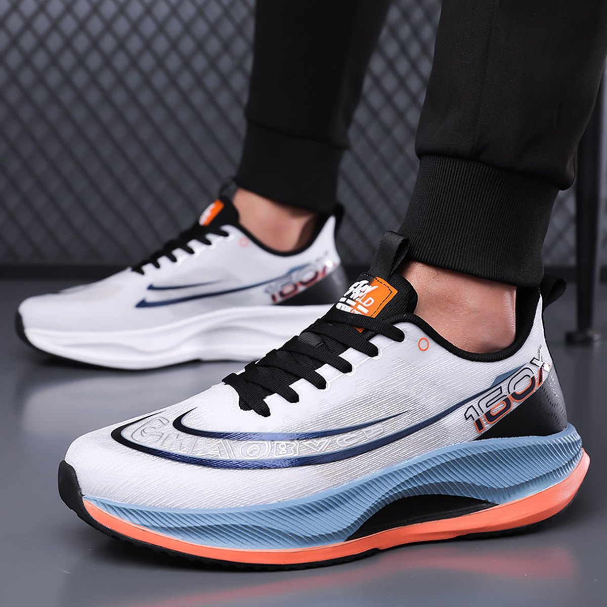 Men's Breathable Soft-soled Mesh Surface Running Shoes Sneaker