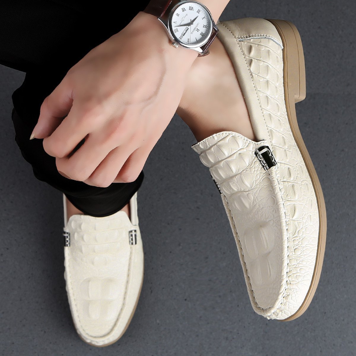 Men's Cowhide Gommino Breathable Casual Shoes