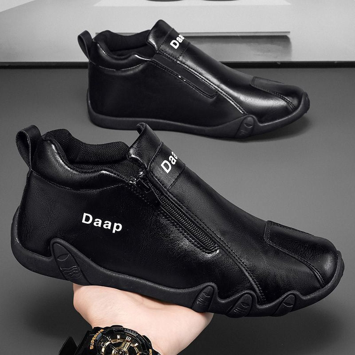 Men's High-Top Hiking Shoes