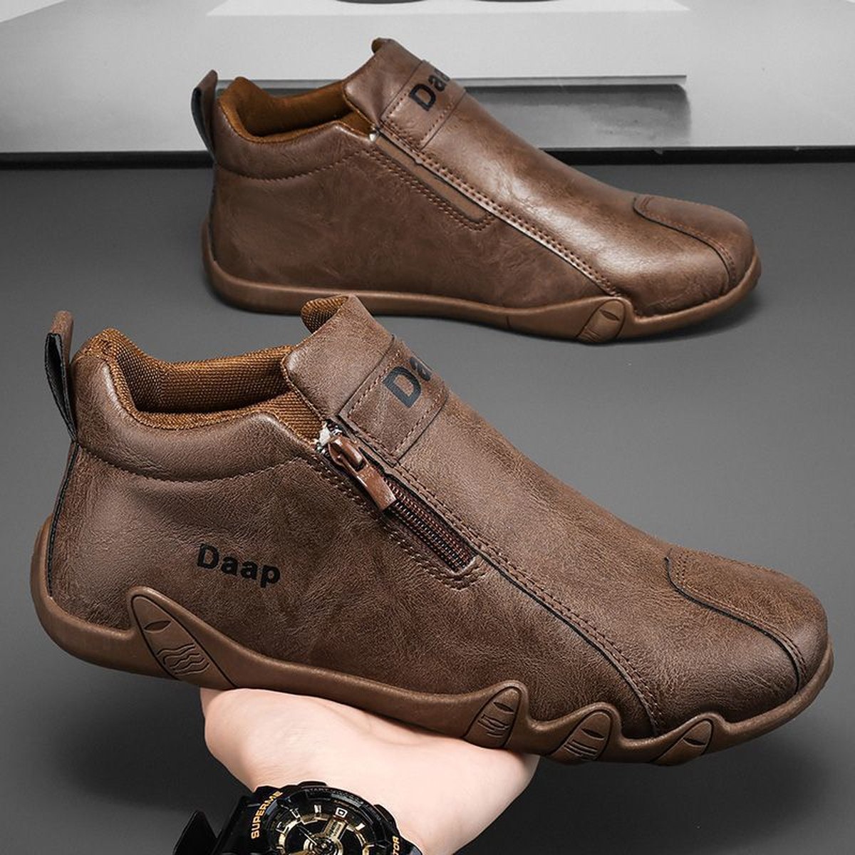 Men's High-Top Hiking Shoes