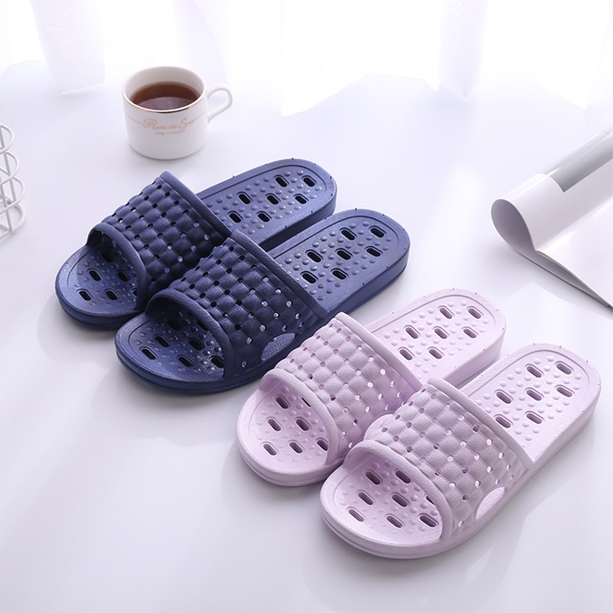 Men's House Shoes Non-slip Hollow Sole Design Floor