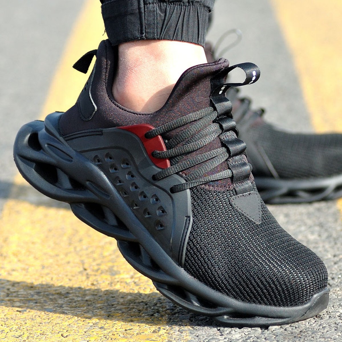 Men's Indestructible Work Shoes Sneakers Anti-puncture Safety