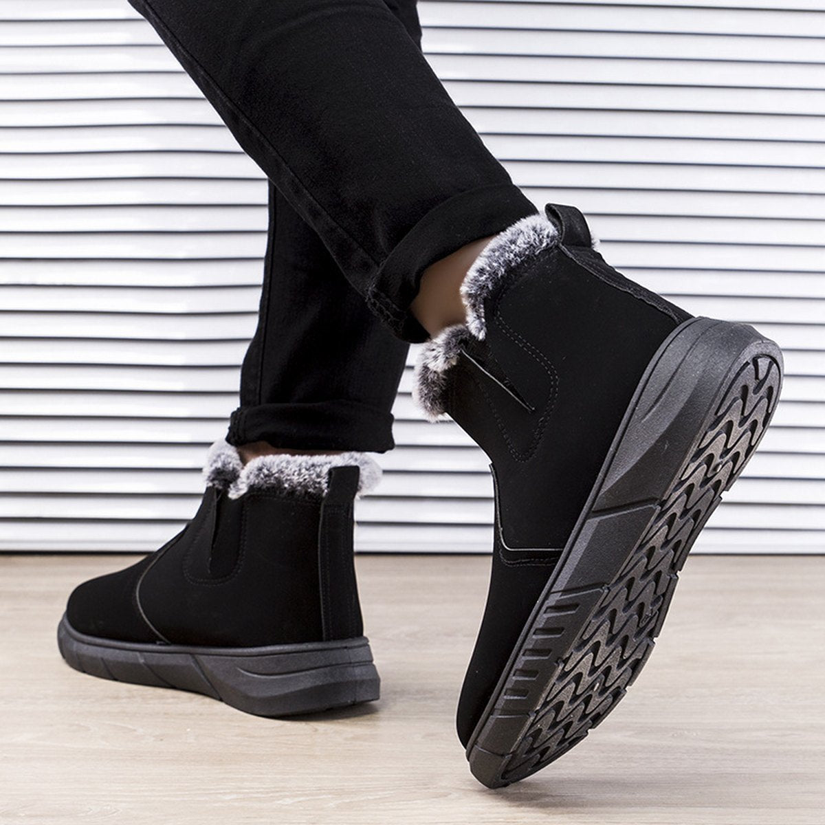 Men's Plush-Lined Snow Boots