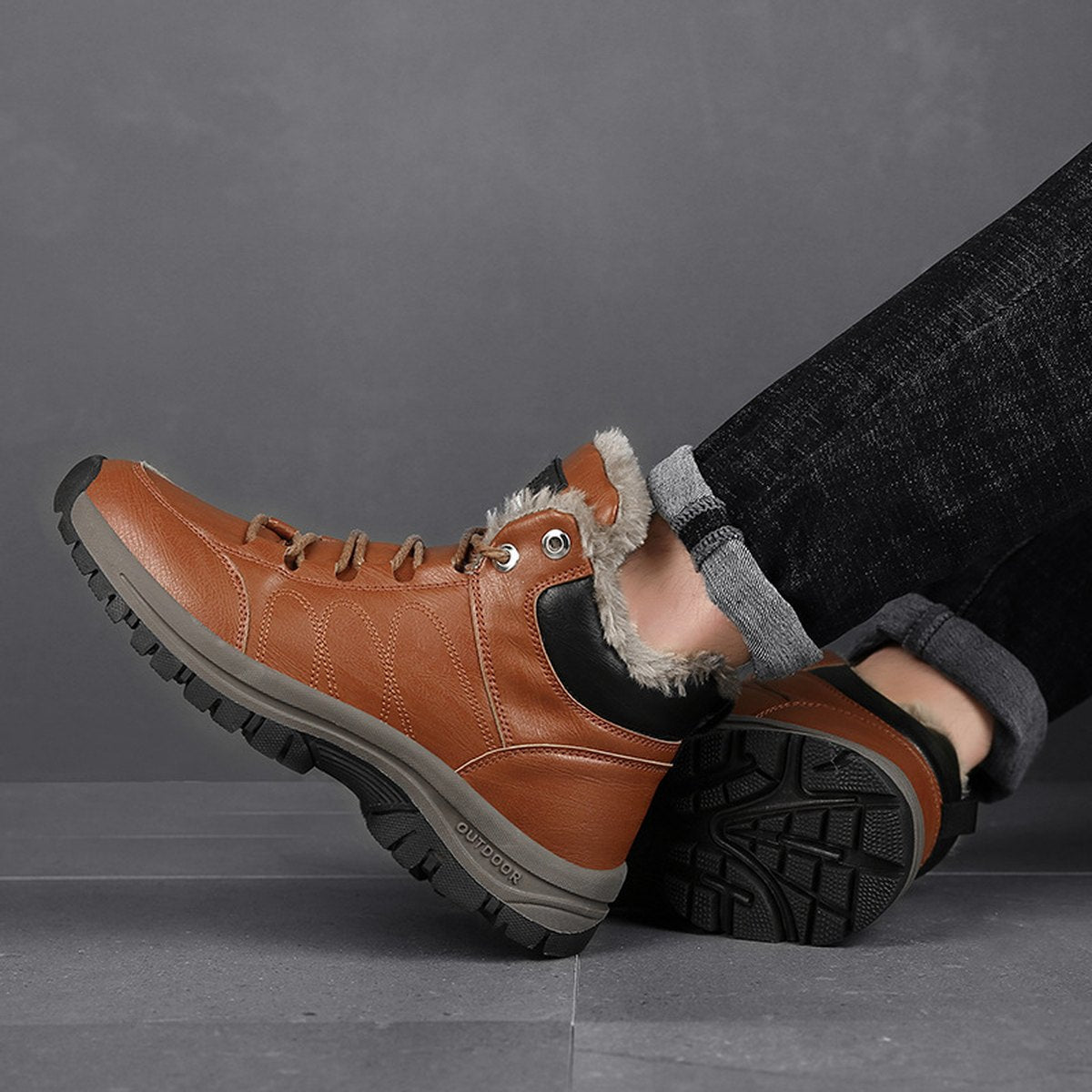 Men's Plush-Lined Winter Boots