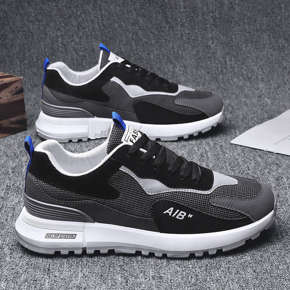 Men's Sport Shoes Golf Training Lightweight Mesh Sneakers