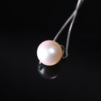 Minute Pearl Necklace