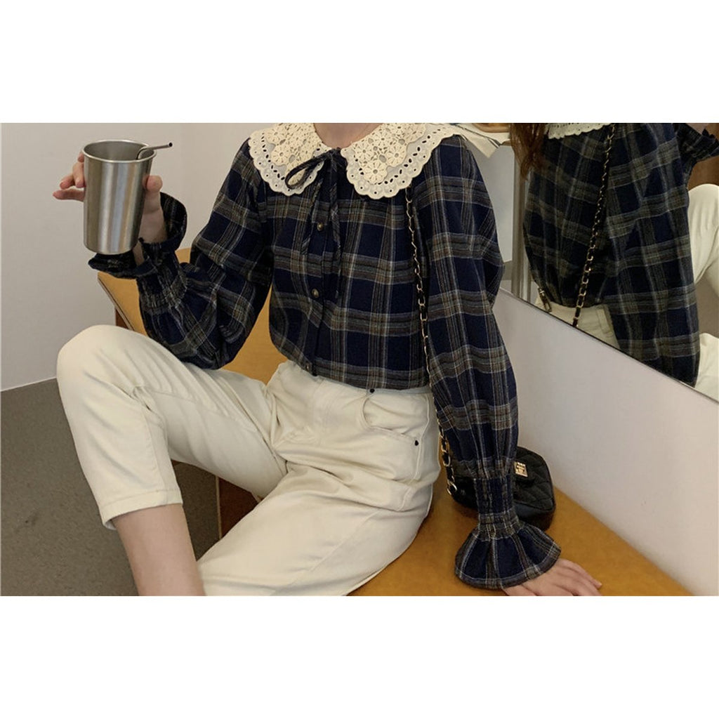 Women's Peter Pan Collar Shirt