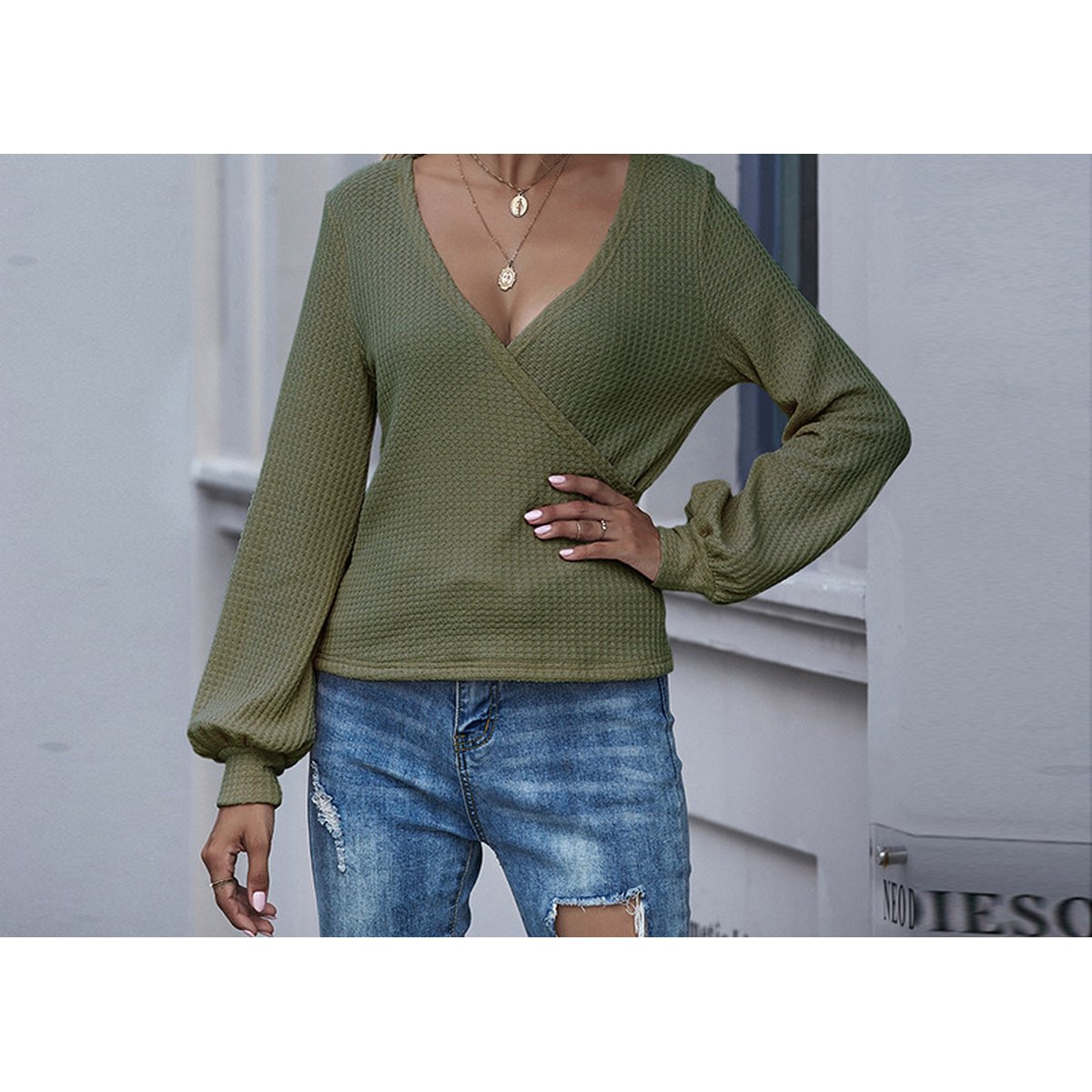 Women's V-Neck Long Sleeve Top