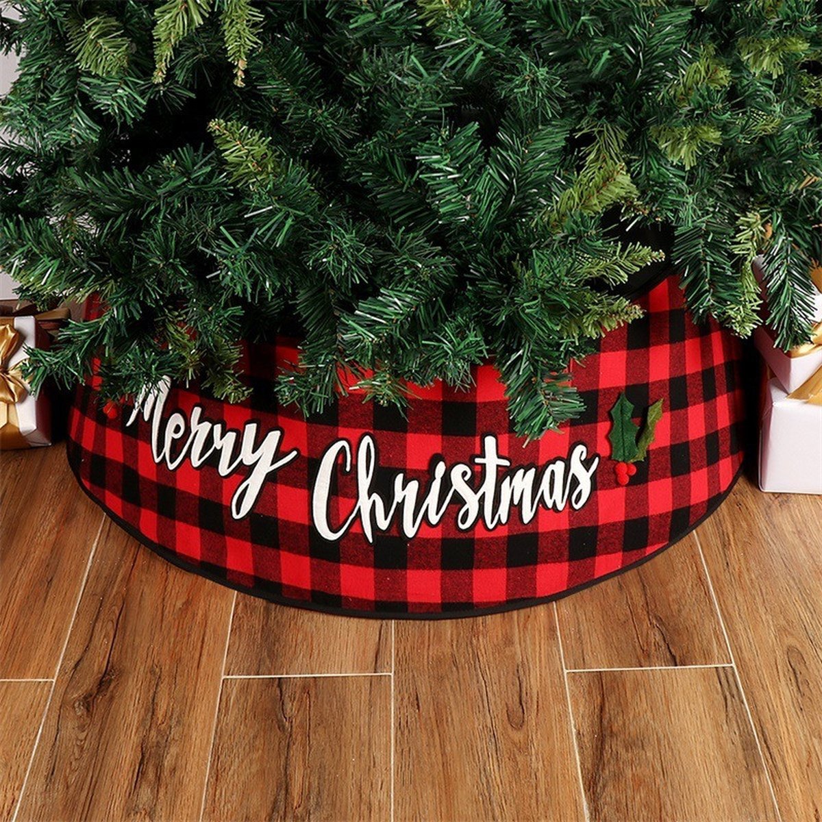 Red and Black Plaid Christmas Tree Skirt