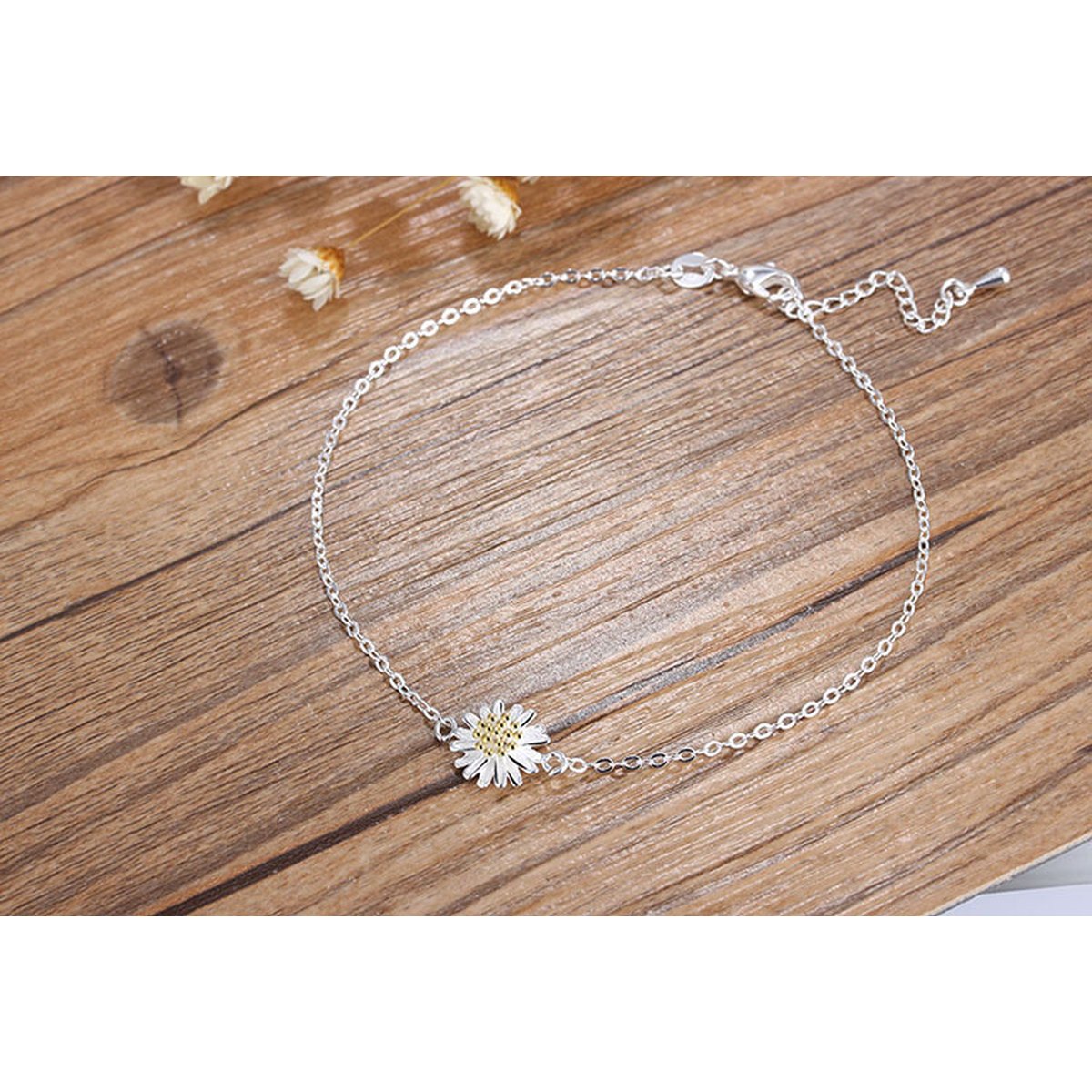 Small Daisy Anklet