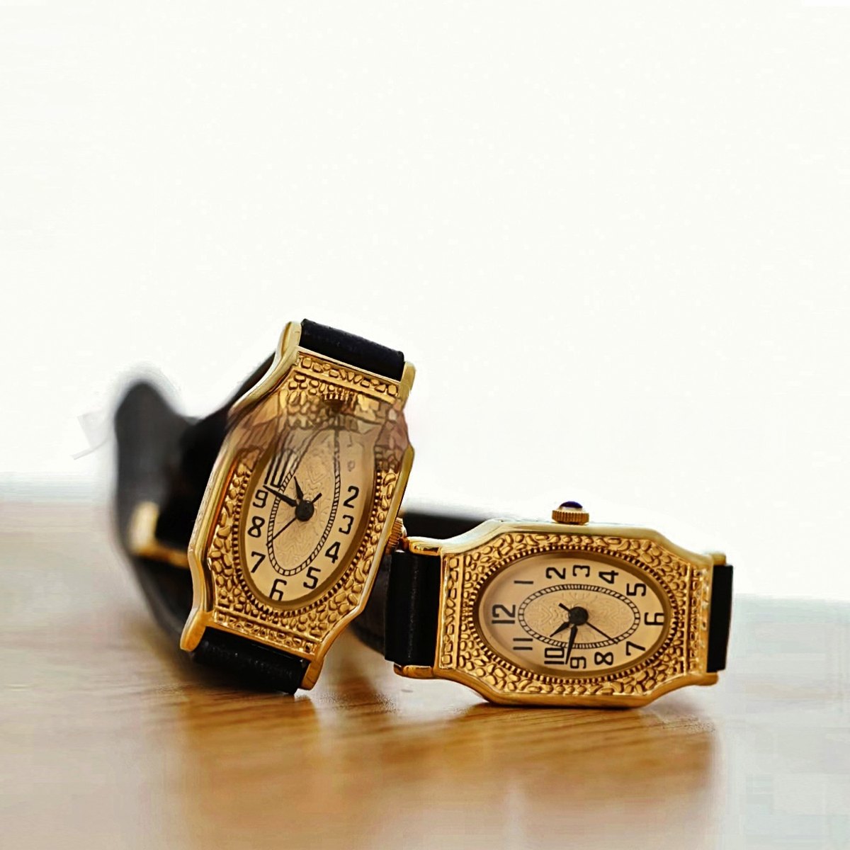 Vintage Luxury Carved Watch
