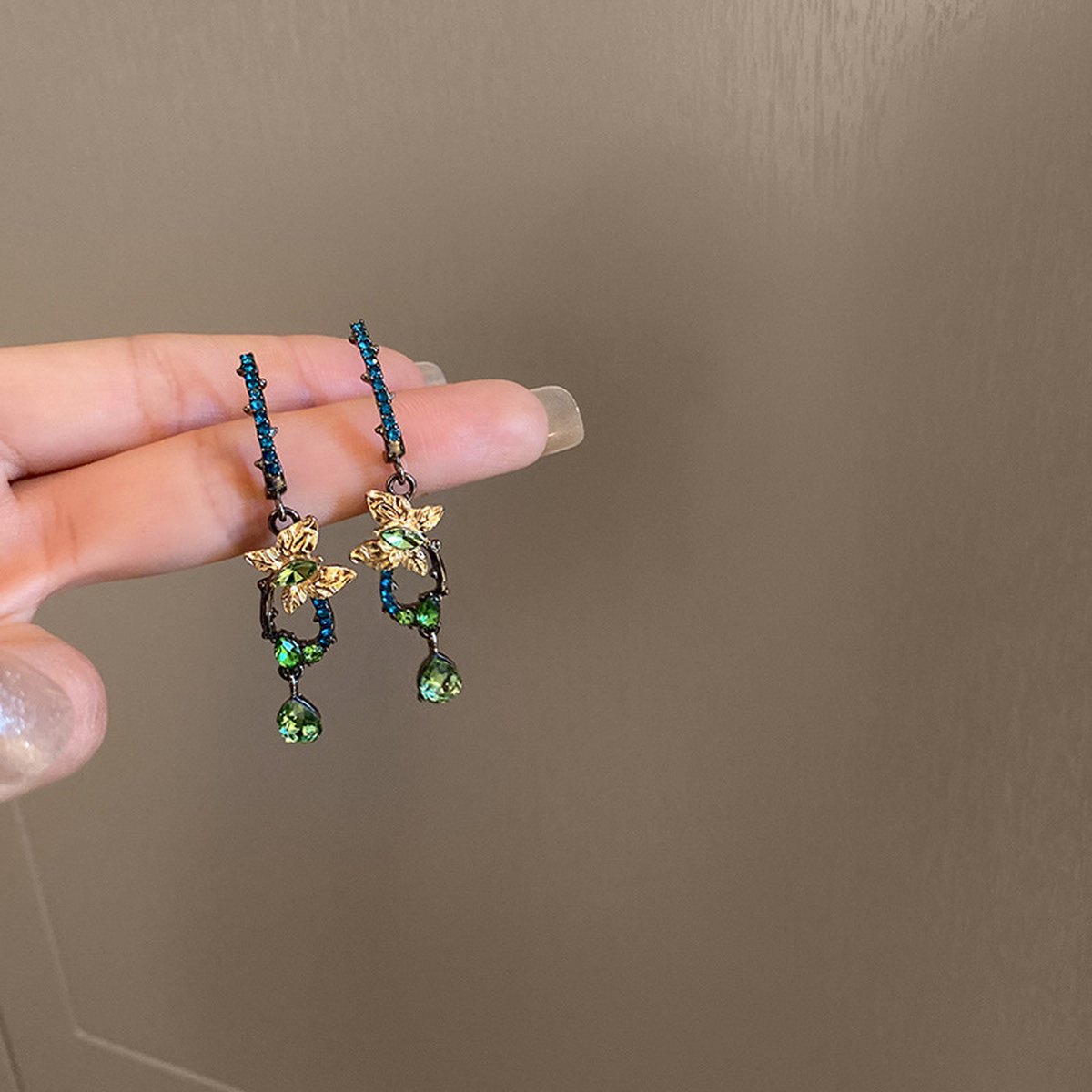 Water Drop Bow Earrings