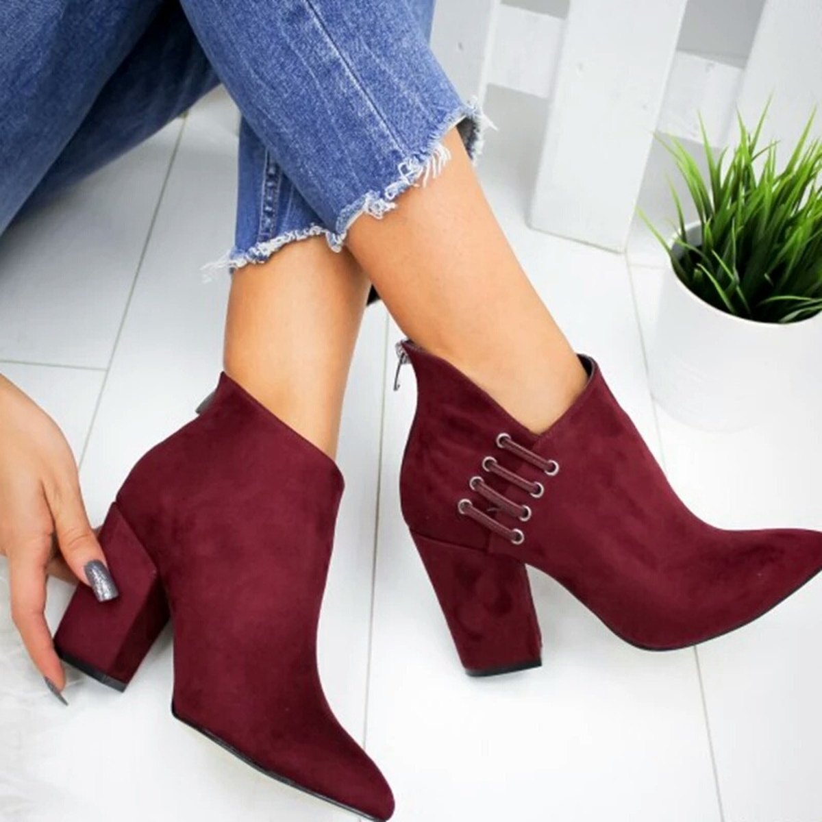 Women's Ankle Boots Pointed-toe Zipper Shoes