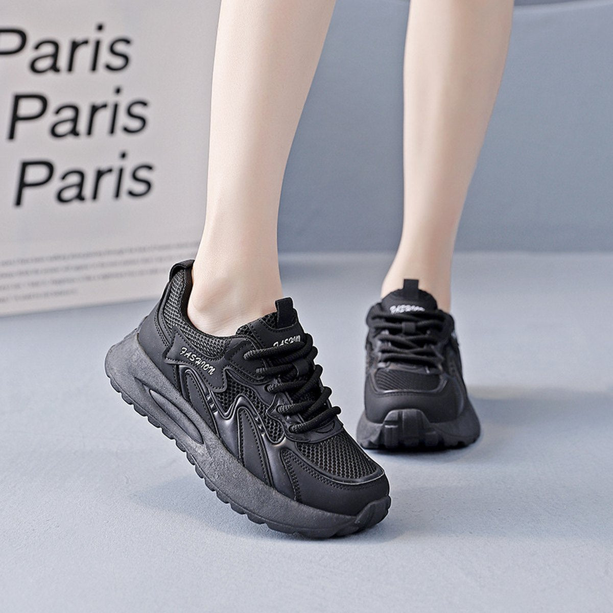 Women's Breathable Mesh Running Shoes Nonslip Sole