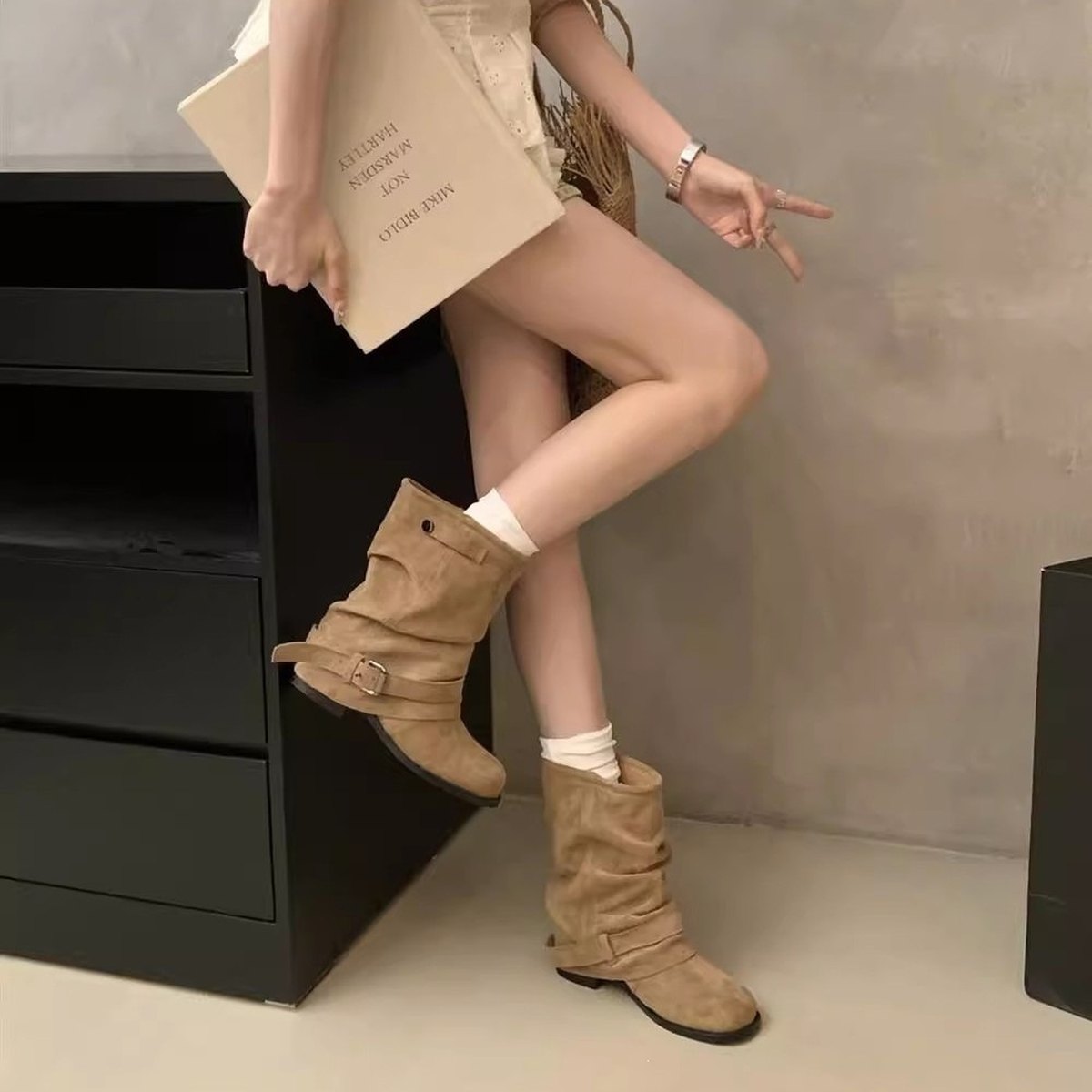Women's Chunky-heeled Pleated Ankle Boots