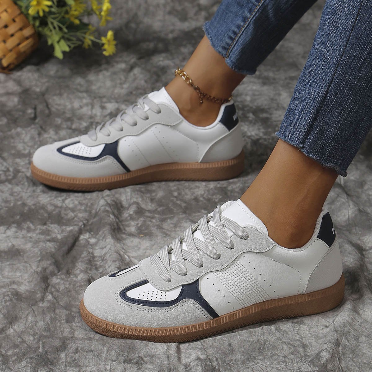 Women's Colorblock Lace-up Flats Shoes Breathable Hollow Slip