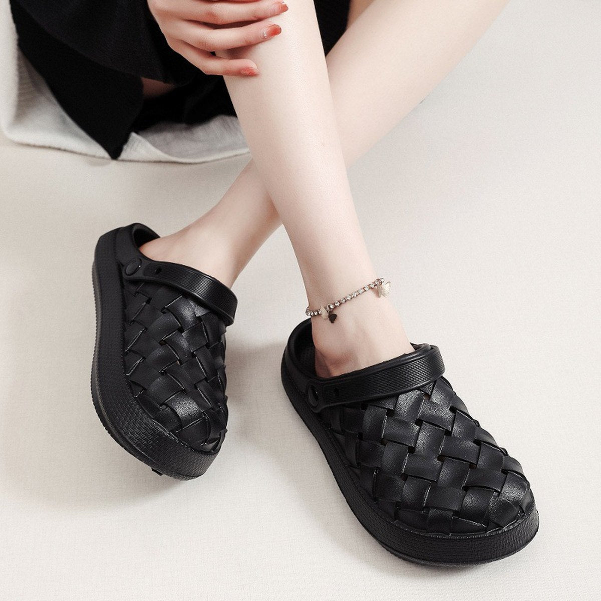 Women's Cross-woven Clogs Shoes Platform Baotou Dual-use Slippers