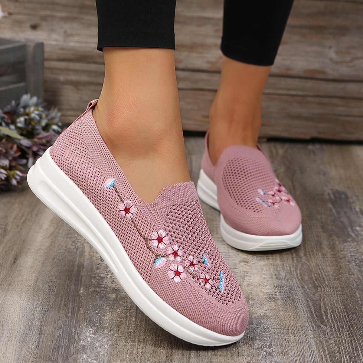 Women's Embroidered Mesh Loafers
