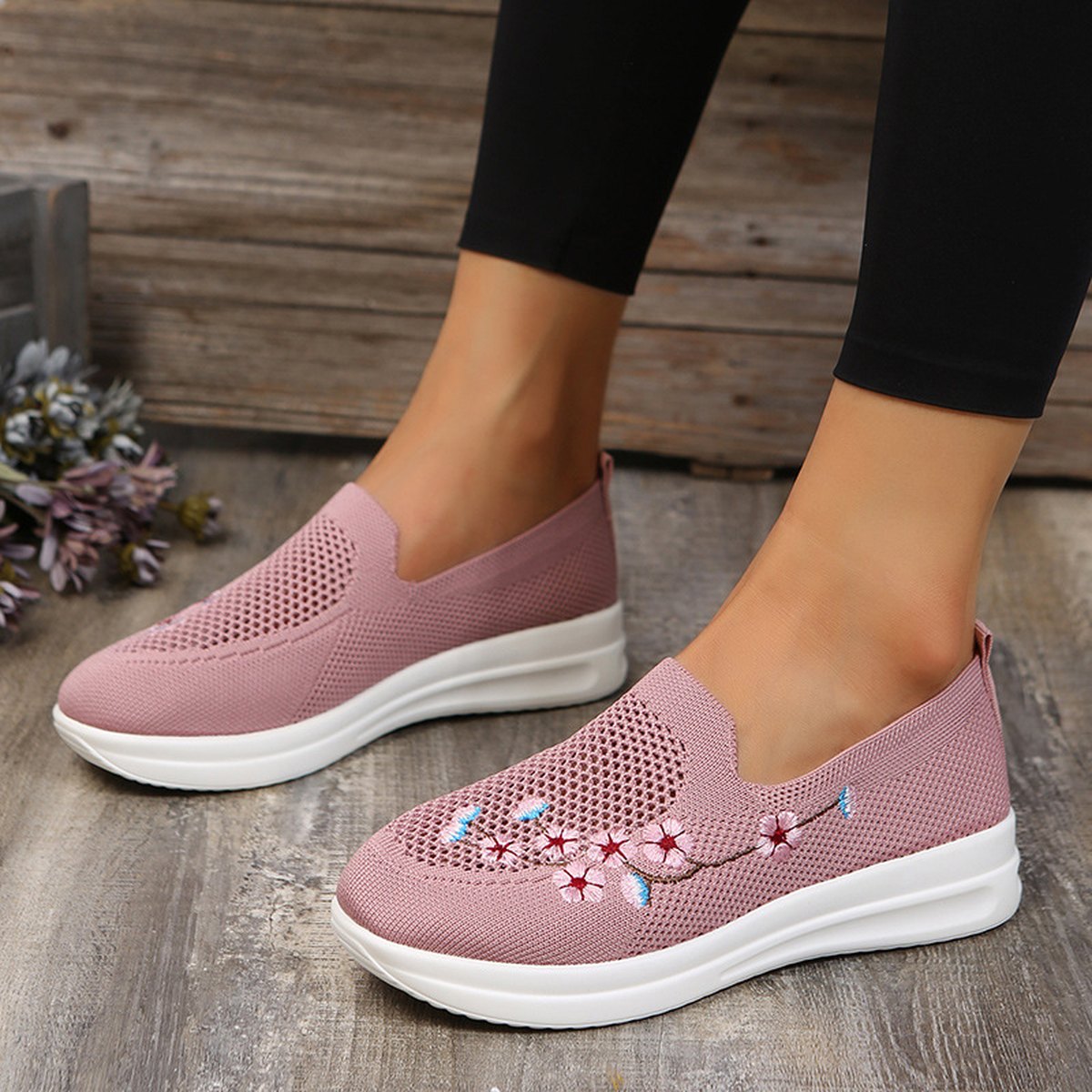 Women's Embroidered Mesh Loafers