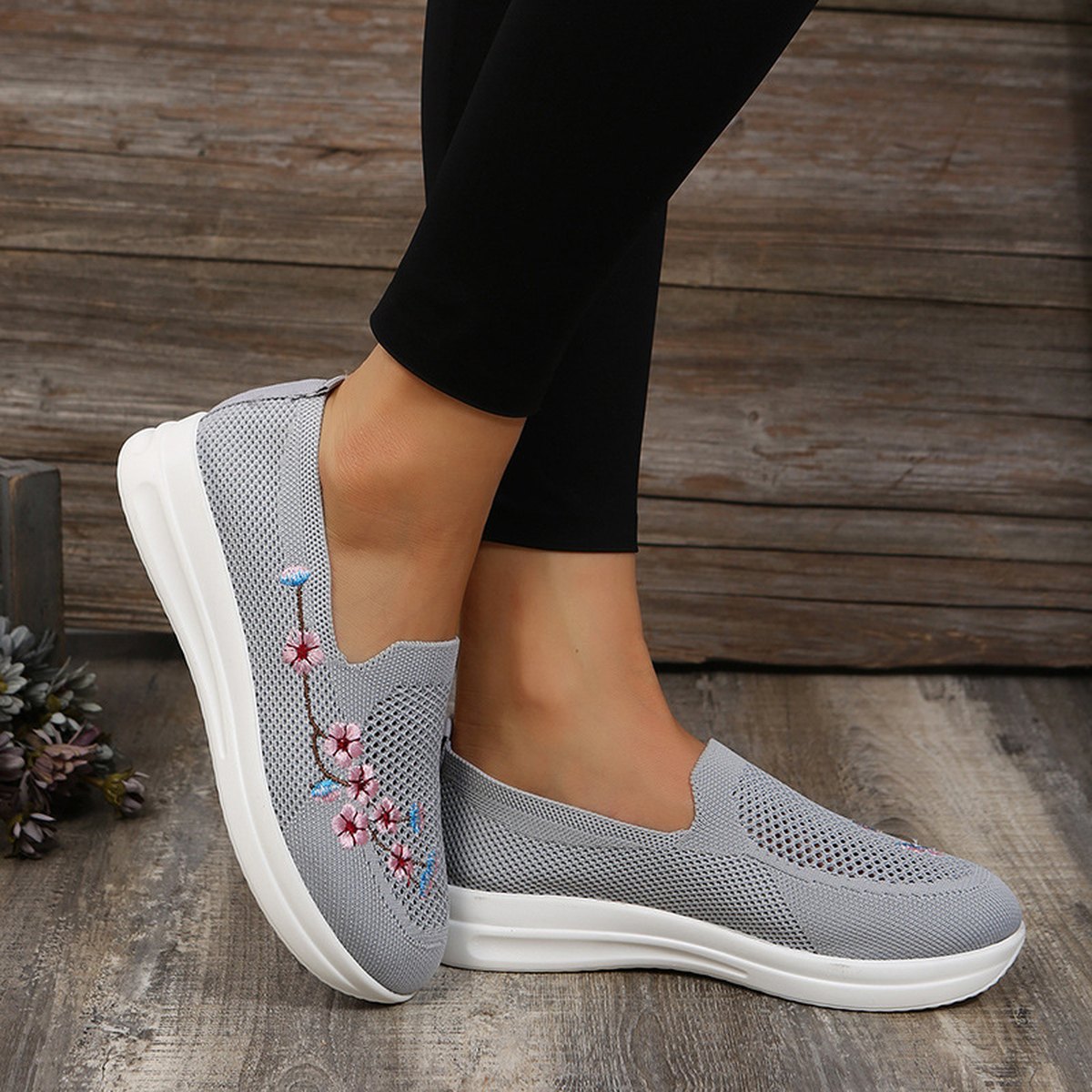 Women's Embroidered Mesh Loafers