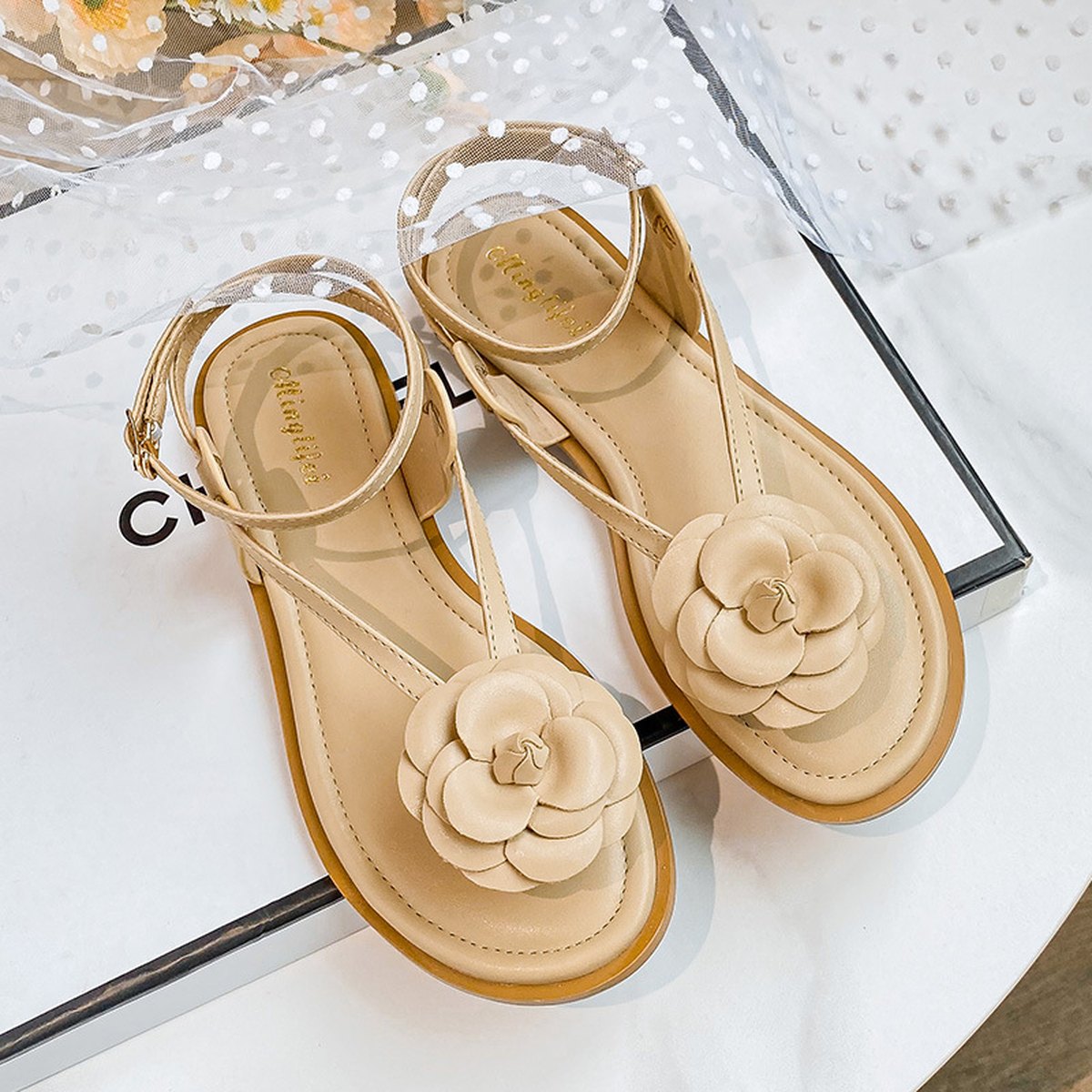 Women's Flat Sandals