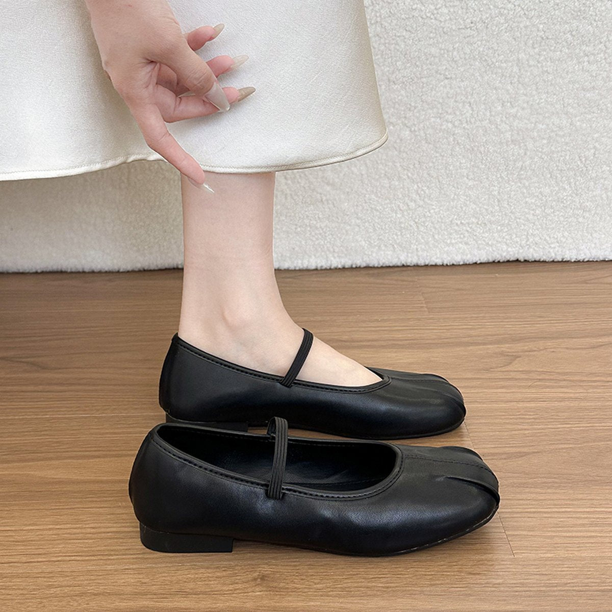 Women's Flat Vintage Unique Design Low Cut Flats