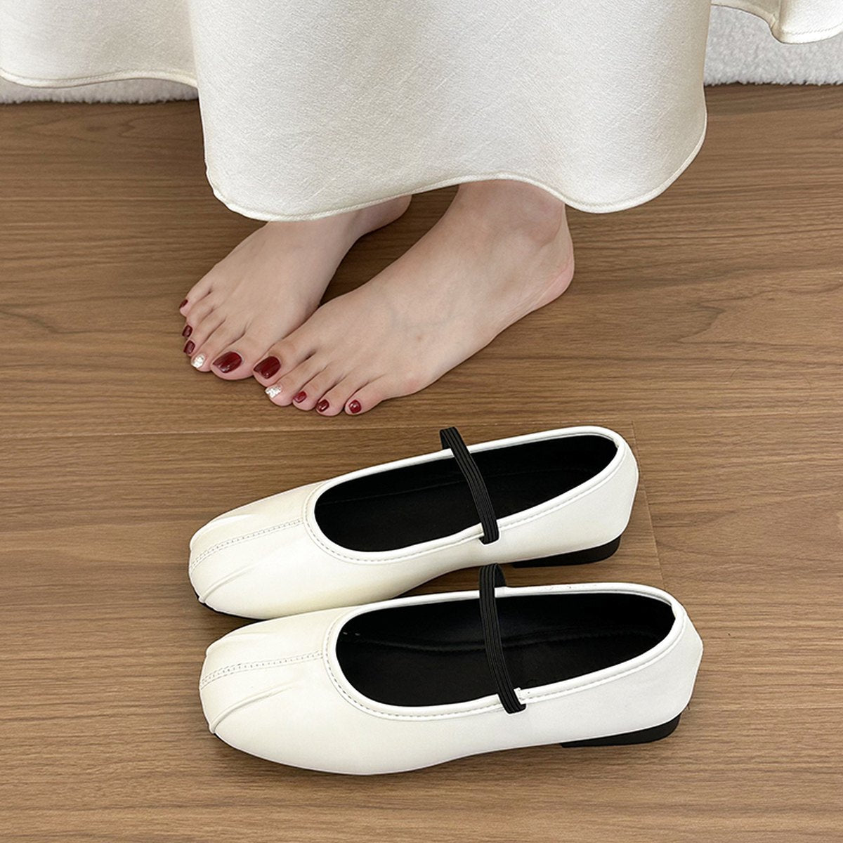 Women's Flat Vintage Unique Design Low Cut Flats