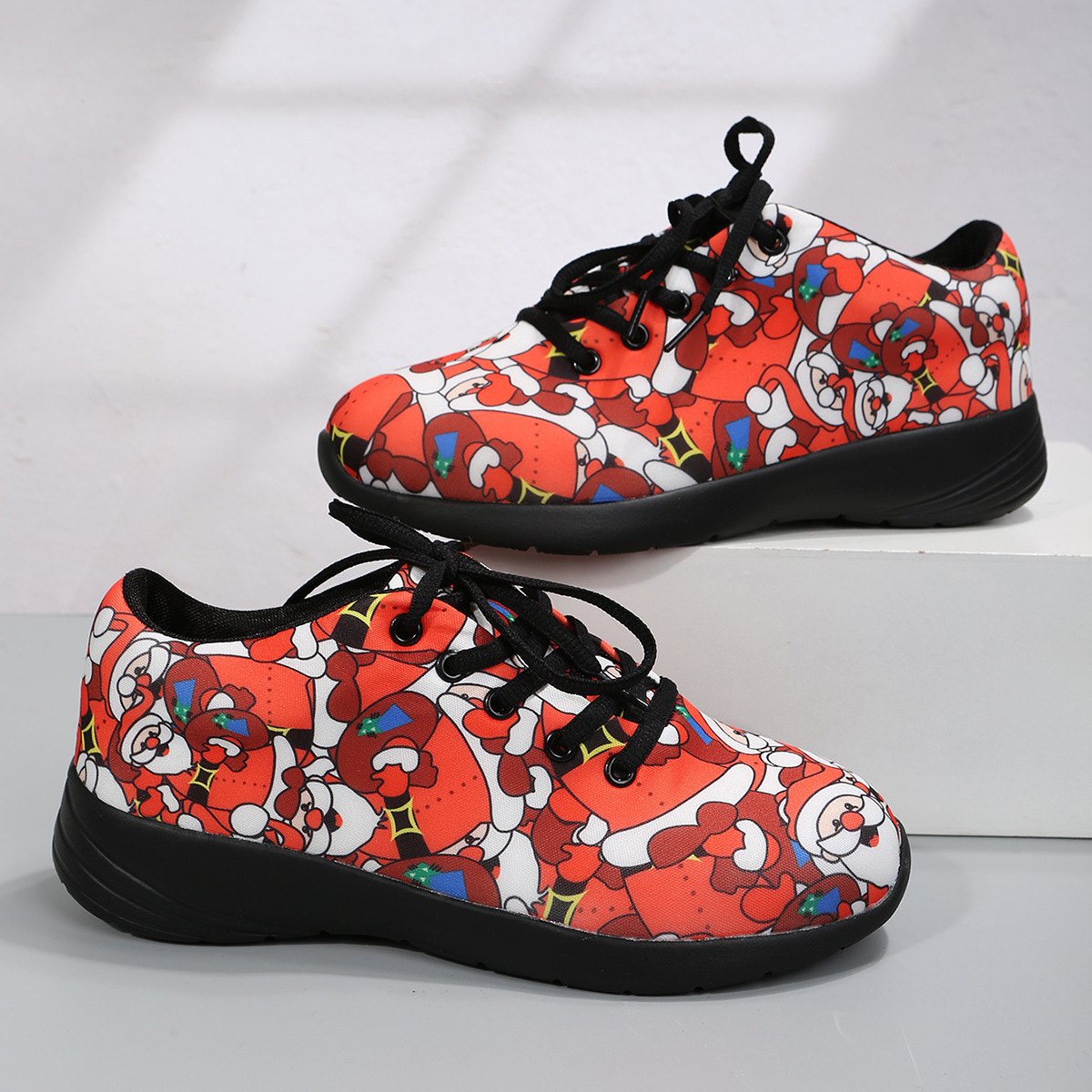 Women's Floral Santa Claus Sneakers Nude British Lefu